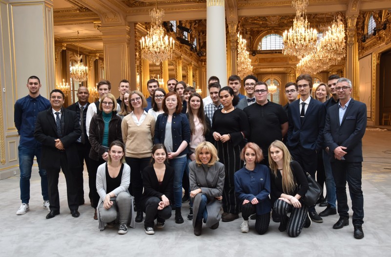 Elysée - Photo de groupe avec Mme Macron